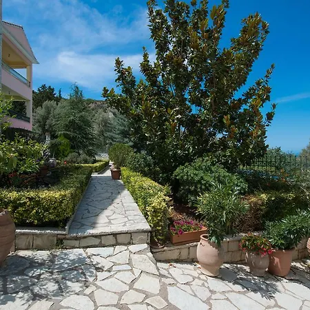 Pirofani * Apolpaina