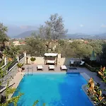 Apartment Pirofani Apolpaina