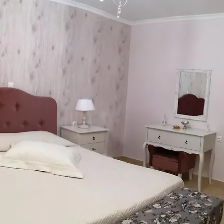 Pirofani Apartment