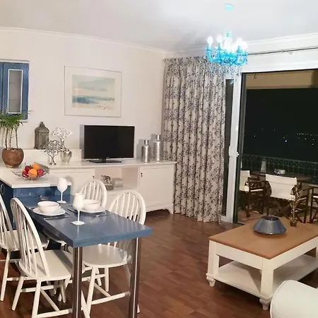 Apartment Pirofani *