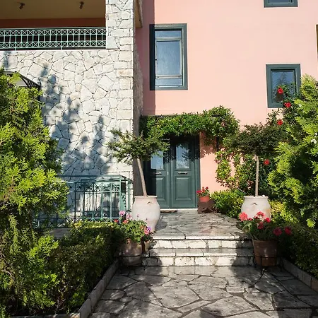 Pirofani Apartment Apolpaina