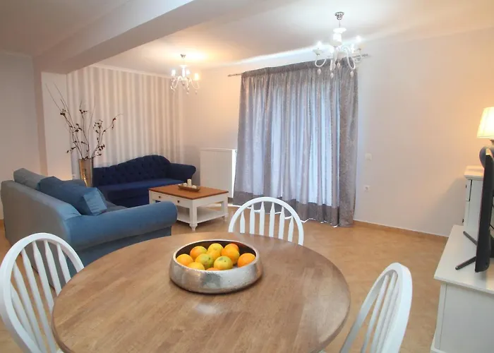 Pirofani Apartment Apolpaina